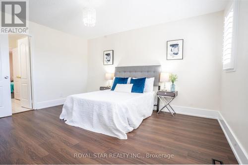 22 Livingston Drive, Caledon, ON - Indoor Photo Showing Bedroom
