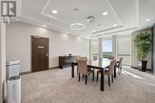 709 - 349 Rathburn Road W, Mississauga, ON - Indoor Photo Showing Dining Room