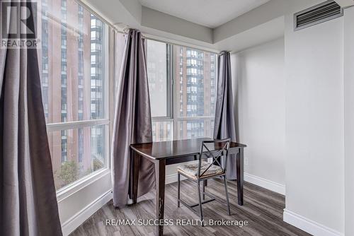 713 - 145 Hillcrest Avenue, Mississauga, ON - Indoor