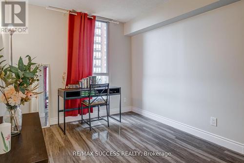 713 - 145 Hillcrest Avenue, Mississauga, ON - Indoor Photo Showing Office