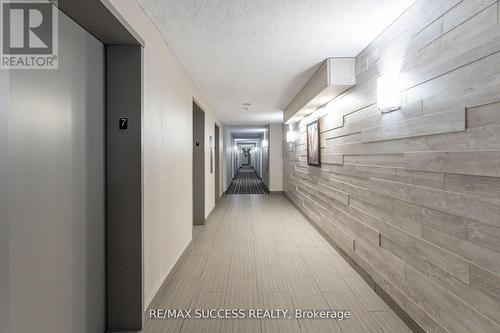 713 - 145 Hillcrest Avenue, Mississauga, ON - Indoor Photo Showing Other Room