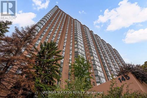 713 - 145 Hillcrest Avenue, Mississauga, ON - Outdoor With Facade