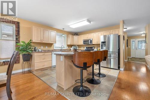 7 Chestnut Drive, Belleville (Belleville Ward), ON - Indoor Photo Showing Kitchen