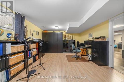 7 Chestnut Drive, Belleville (Belleville Ward), ON - Indoor