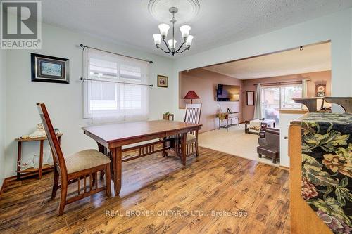 87 Southwood Drive, Cambridge, ON - Indoor Photo Showing Dining Room