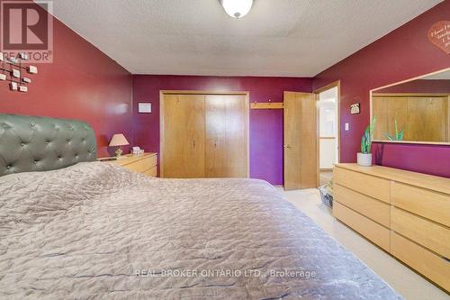 87 Southwood Drive, Cambridge, ON - Indoor Photo Showing Bedroom