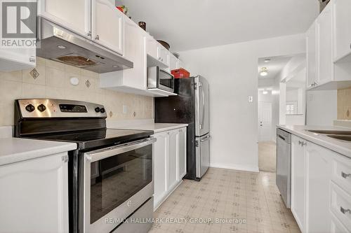 1505 Demeter Street, Ottawa, ON - Indoor Photo Showing Kitchen