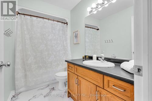 2408 Asima Drive, London South (South U), ON - Indoor Photo Showing Bathroom