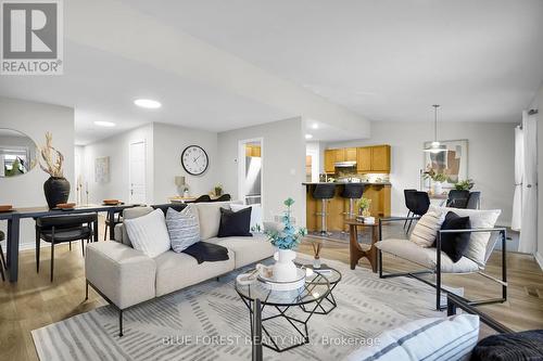 2408 Asima Drive, London South (South U), ON - Indoor Photo Showing Living Room