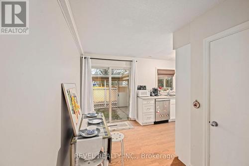kitchen eating area - 629 Victoria Street, Strathroy-Caradoc (Ne), ON - Indoor Photo Showing Other Room