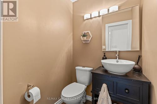 46 Adelene Crescent, St. Catharines (Glendale/Glenridge), ON - Indoor Photo Showing Bathroom