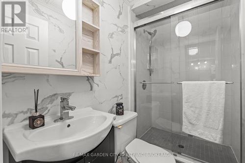 46 Adelene Crescent, St. Catharines (Glendale/Glenridge), ON - Indoor Photo Showing Bathroom