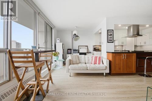 710 - 15 Towering Heights Boulevard, St. Catharines (Glendale/Glenridge), ON - Indoor