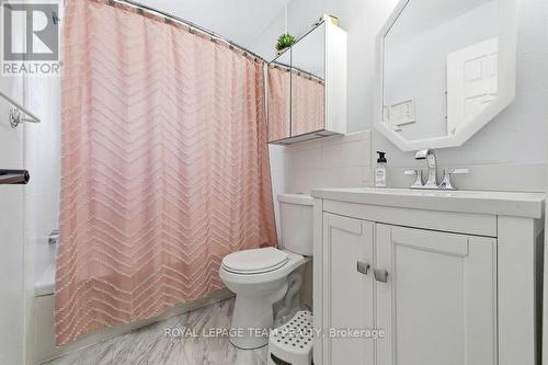 74 Castleford Road, Horton, ON - Indoor Photo Showing Bathroom