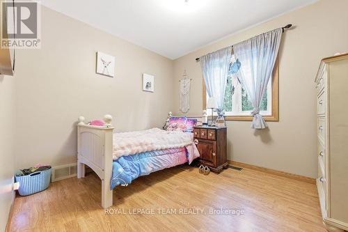 74 Castleford Road, Horton, ON - Indoor Photo Showing Bedroom
