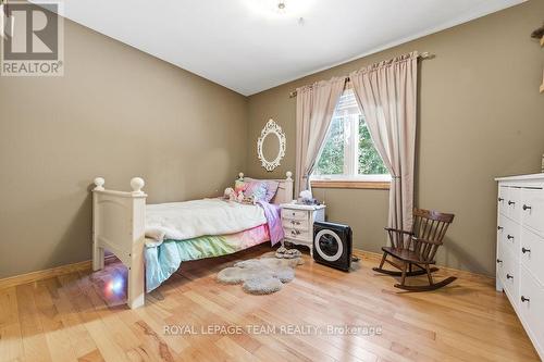 74 Castleford Road, Horton, ON - Indoor Photo Showing Bedroom