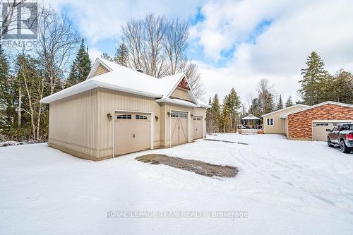 74 Castleford Road, Horton, ON - Outdoor