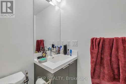 1903 - 8 Widmer Street, Toronto, ON - Indoor Photo Showing Bathroom