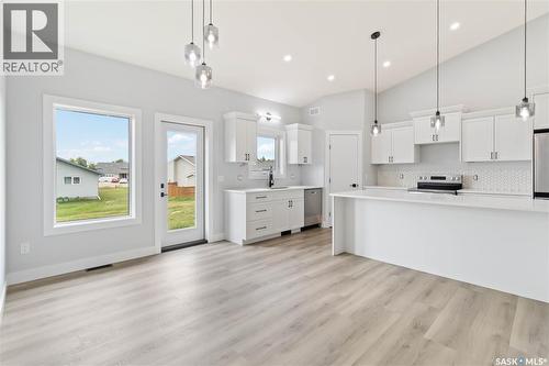 208 2Nd Street S, Waldheim, SK - Indoor Photo Showing Kitchen With Upgraded Kitchen