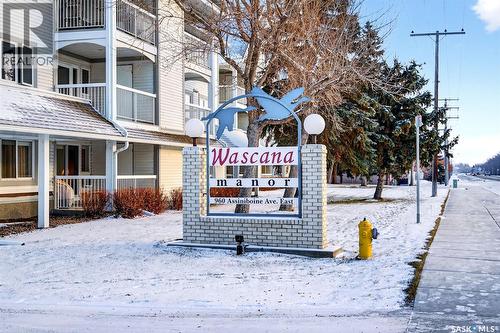 131 960 Assiniboine Avenue, Regina, SK - Outdoor