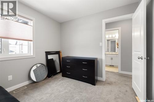 8825 Kestral Drive, Regina, SK - Indoor