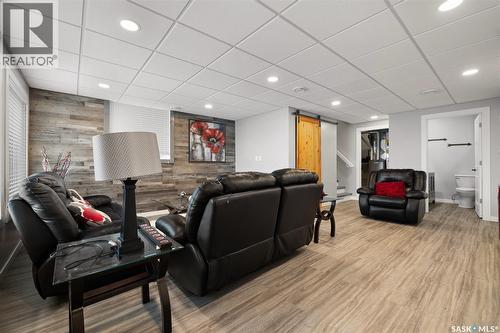 8825 Kestral Drive, Regina, SK - Indoor