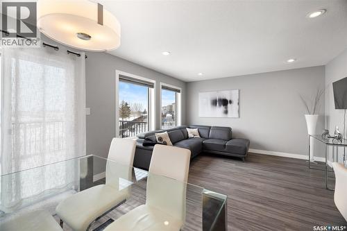 8825 Kestral Drive, Regina, SK - Indoor