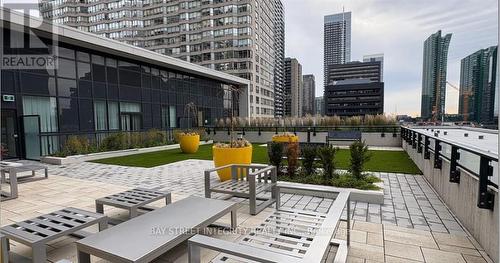 1815 - 4955 Yonge Street, Toronto, ON - Outdoor