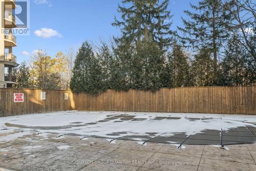 213 - 8 Maison Parc Court, Vaughan, ON - Outdoor