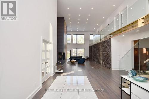 57 Glenhuron Drive, Springwater, ON - Indoor Photo Showing Other Room