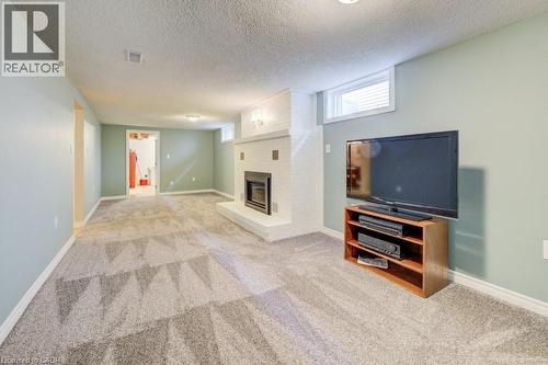 87 Southwood Drive, Cambridge, ON - Indoor With Fireplace