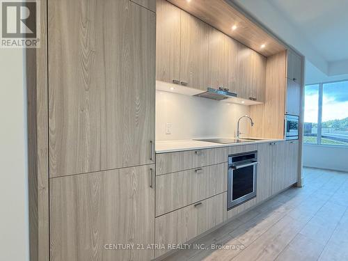 225 - 259 The Kingsway, Toronto, ON - Indoor Photo Showing Kitchen