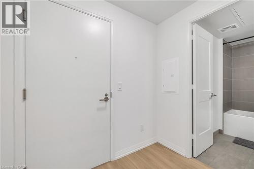 8 Widmer Street Unit# 1903, Toronto, ON - Indoor Photo Showing Other Room