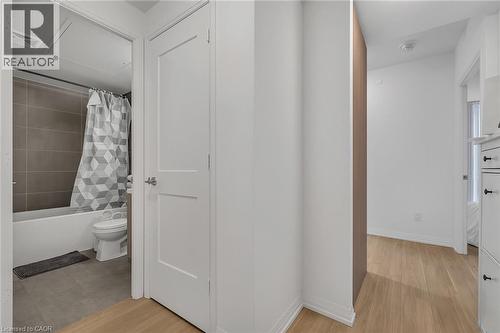 8 Widmer Street Unit# 1903, Toronto, ON - Indoor Photo Showing Bathroom