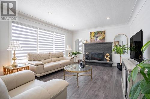 671 North St, Sault Ste. Marie, ON - Indoor Photo Showing Living Room With Fireplace