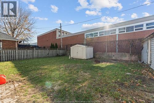 77 Maple Avenue, Amherstburg, ON - Outdoor