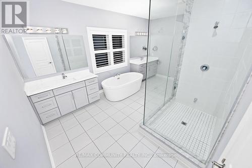 7 Seager Street, Richmond Hill, ON - Indoor Photo Showing Bathroom