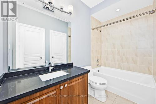 7 Seager Street, Richmond Hill, ON - Indoor Photo Showing Bathroom