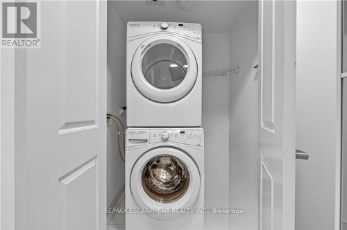 Ph03 - 65 Speers Road, Oakville, ON - Indoor Photo Showing Laundry Room