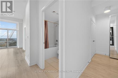 Ph03 - 65 Speers Road, Oakville, ON - Indoor Photo Showing Other Room