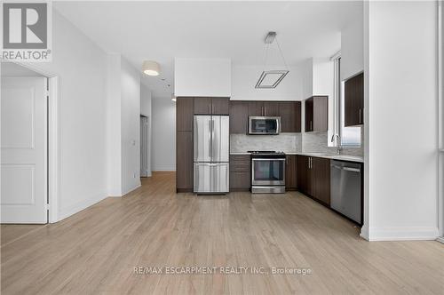 Ph03 - 65 Speers Road, Oakville, ON - Indoor Photo Showing Kitchen