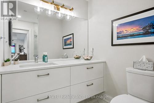 101 - 10 Dalhousie Avenue, St. Catharines (Port Dalhousie), ON - Indoor Photo Showing Bathroom