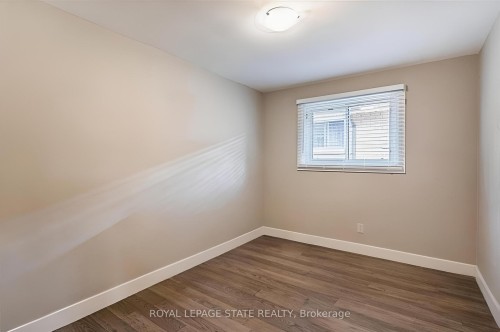 47 Atwater Crescent, Hamilton, ON - Indoor Photo Showing Other Room