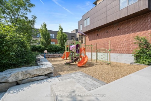 10 Curlew Drive, Toronto, ON - Outdoor