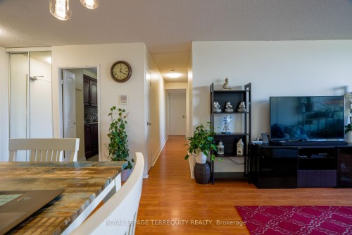 609-25 Silver Springs Boulevard, Toronto, ON - Indoor