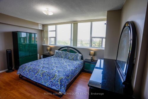 609-25 Silver Springs Boulevard, Toronto, ON - Indoor Photo Showing Bedroom