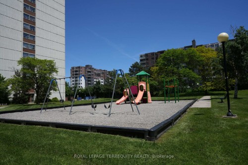 609-25 Silver Springs Boulevard, Toronto, ON - Outdoor