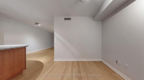 1030-250 Wellington Street W, Toronto, ON - Indoor Photo Showing Other Room