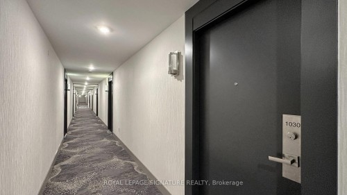 1030-250 Wellington Street W, Toronto, ON - Indoor Photo Showing Other Room