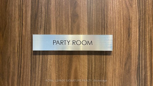 1030-250 Wellington Street W, Toronto, ON - Indoor Photo Showing Other Room